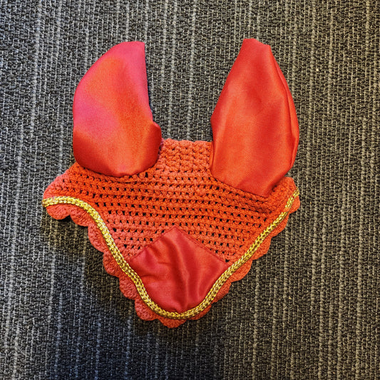 HKM red ear bonnet, cob size