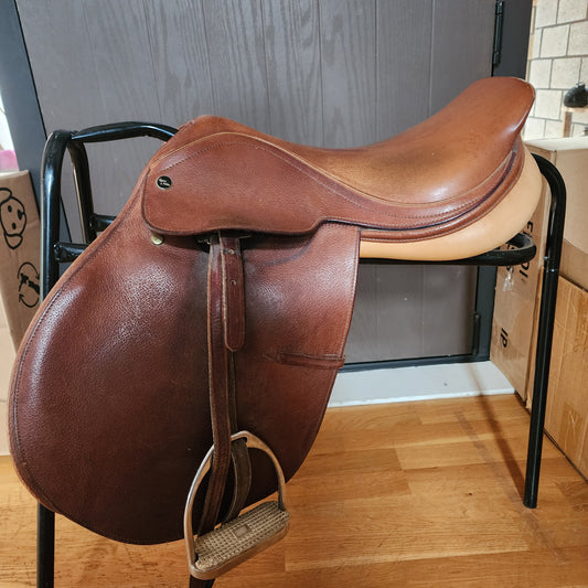 Harry Dabbs 'The Prix D' brown jump saddle 16" medium