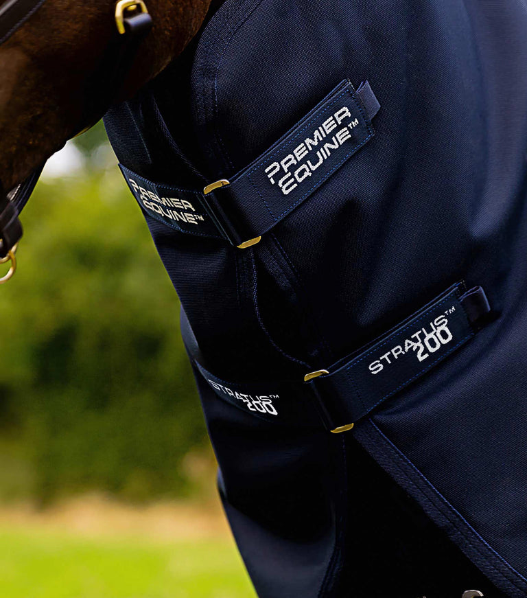 PE Stratus 1200 Series 200g Turnout Rug with Classic Neck Cover