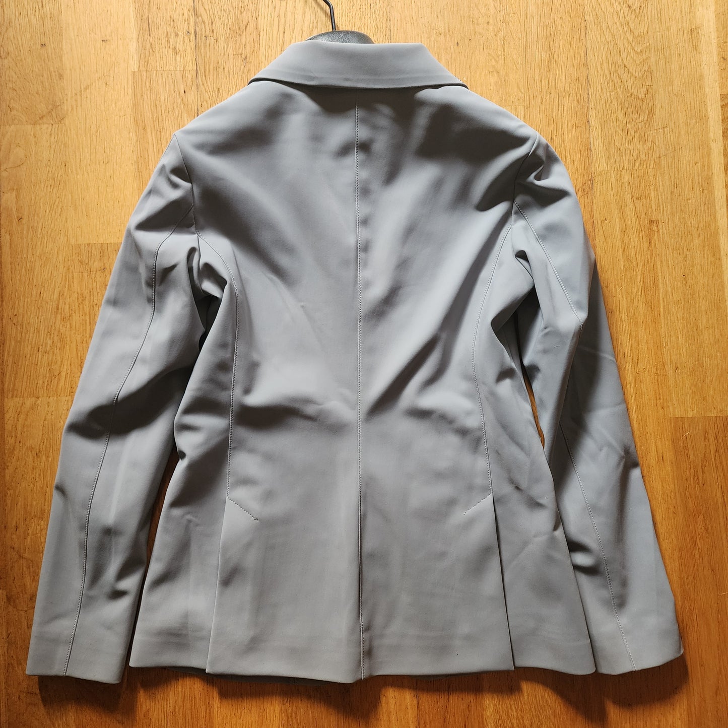 Animo grey show jacket girls age 10