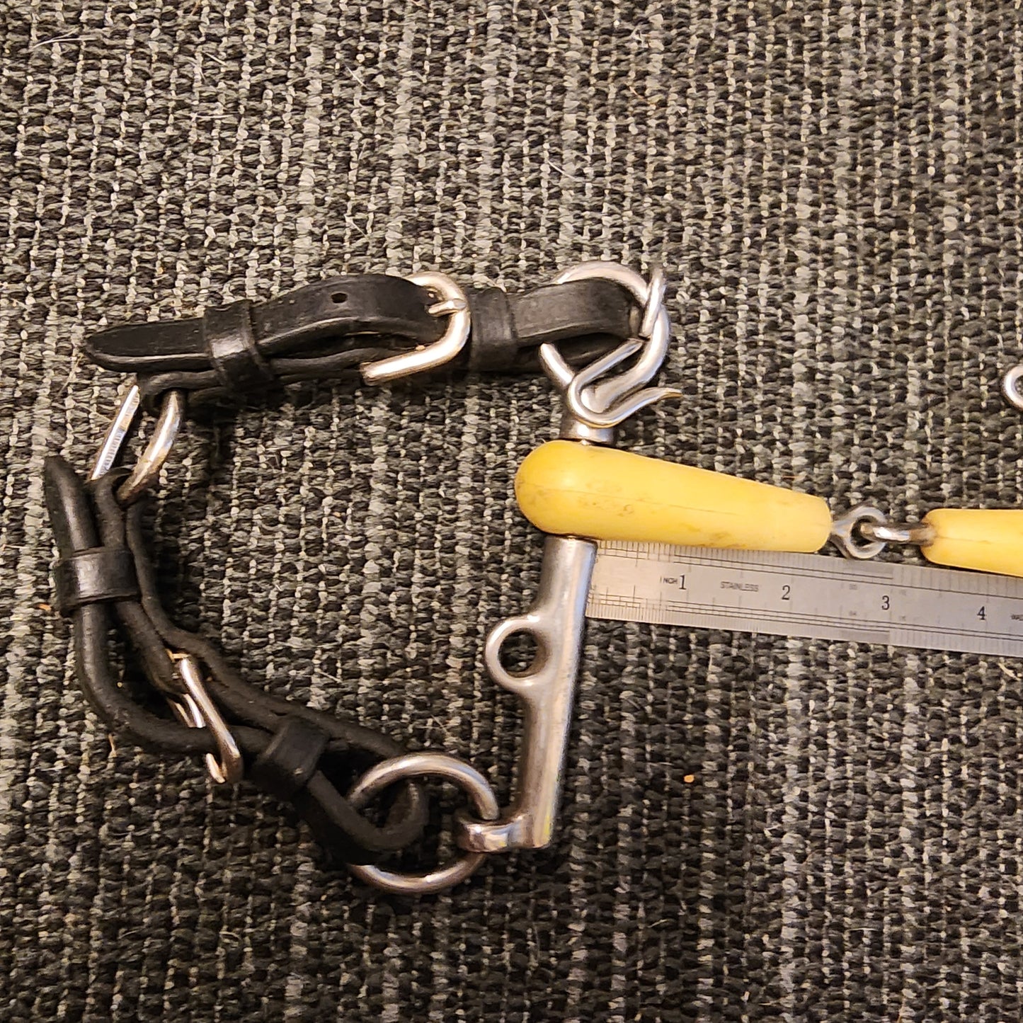 Happy mouth single jointed pelham bit 5.5". Pre-loved