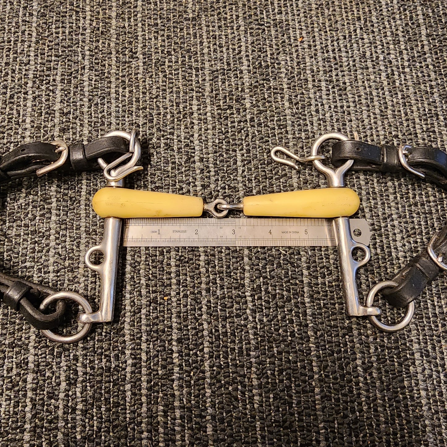 Happy mouth single jointed pelham bit 5.5". Pre-loved