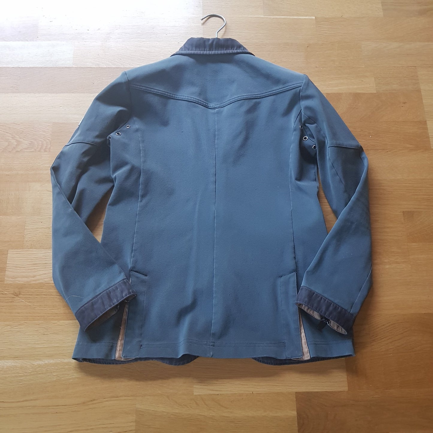 Animo boys grey show jacket (boys size / age 12) - Robyn's Tack Room