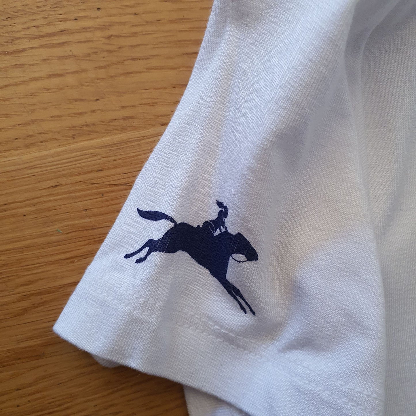 Totti White Casual T Shirt, Ladies Size 8 Brand new!