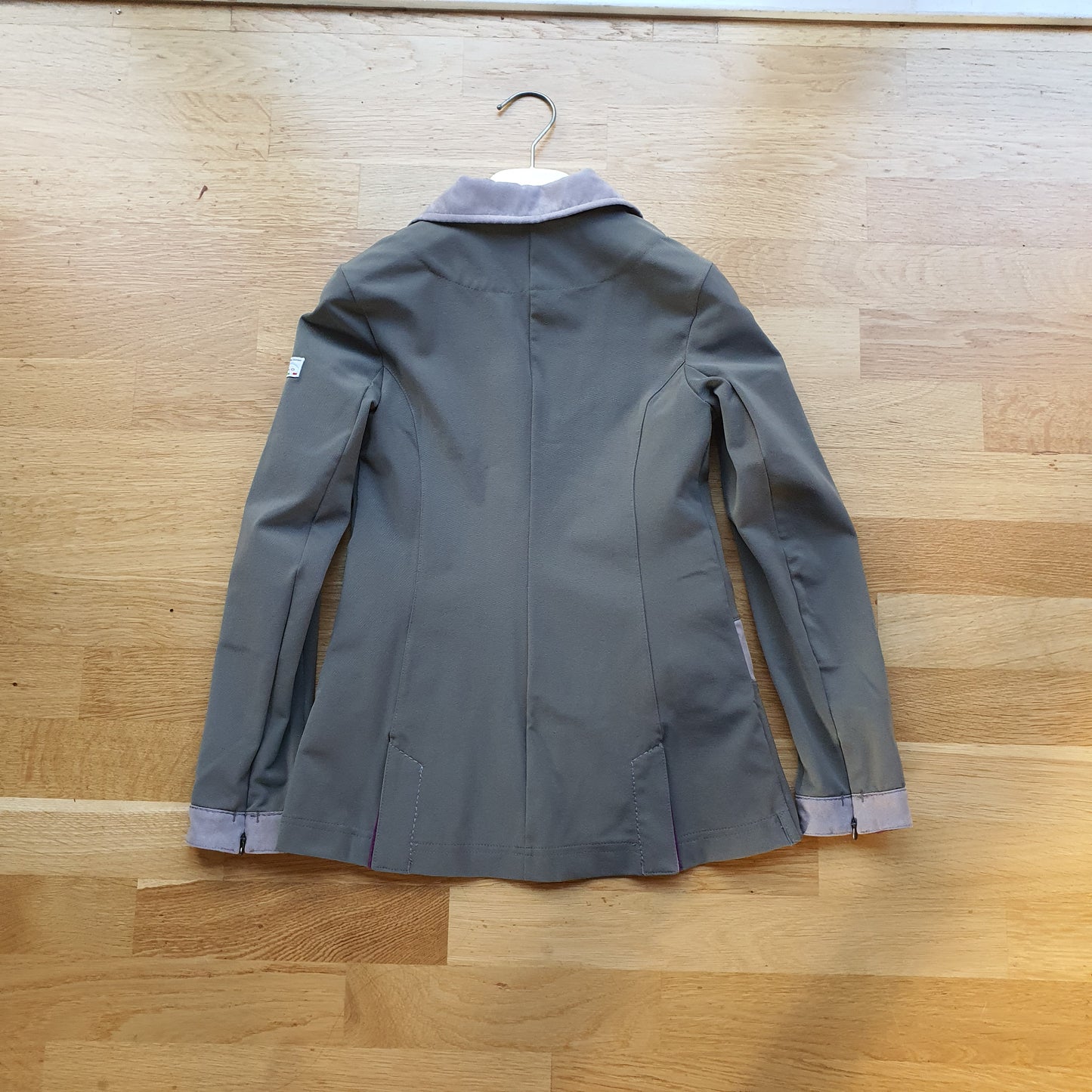 Animo grey show jacket girls age 10