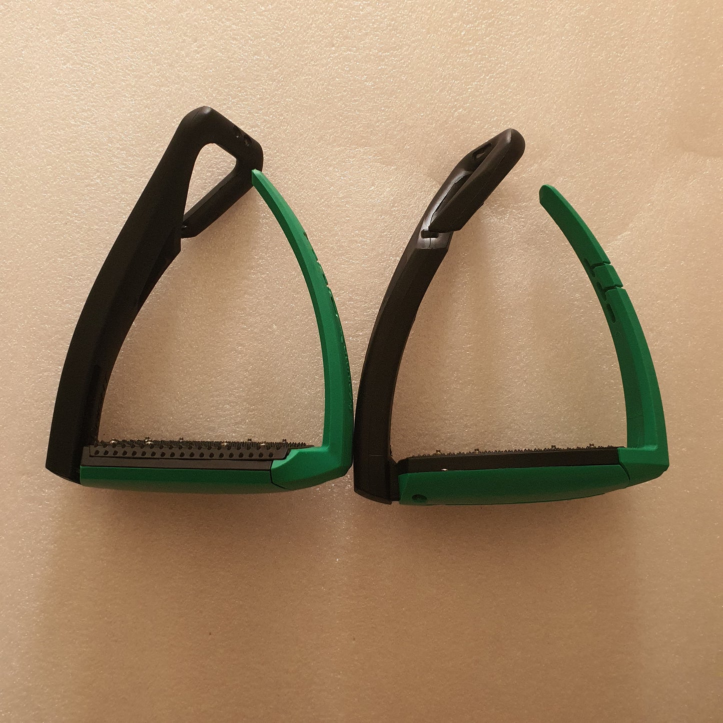 Free Jump green Soft Up Pro stirrups