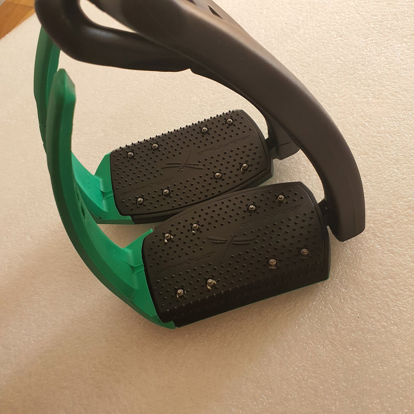 Free Jump green Soft Up Pro stirrups