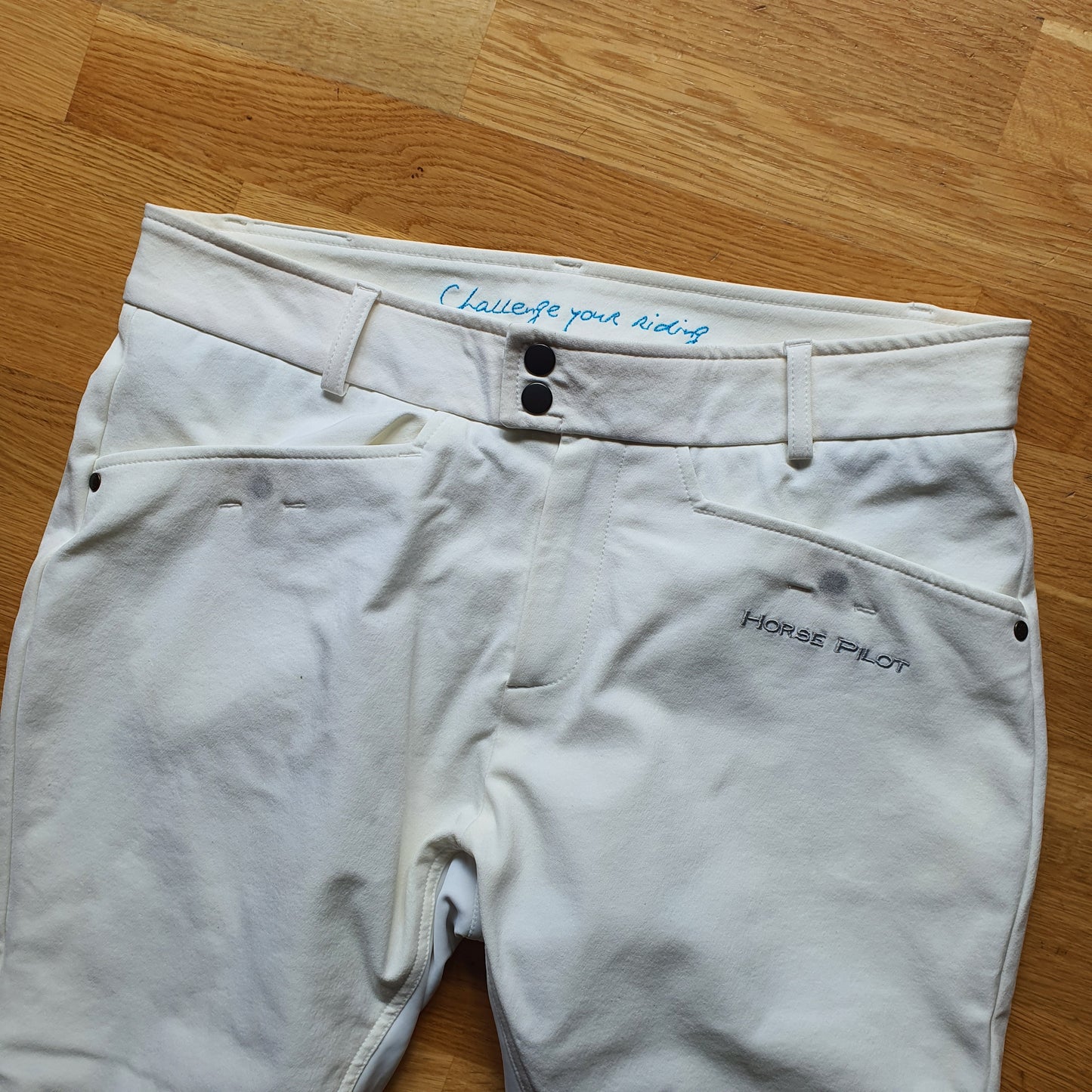 Horse Pilot mens white breeches size M - 34"