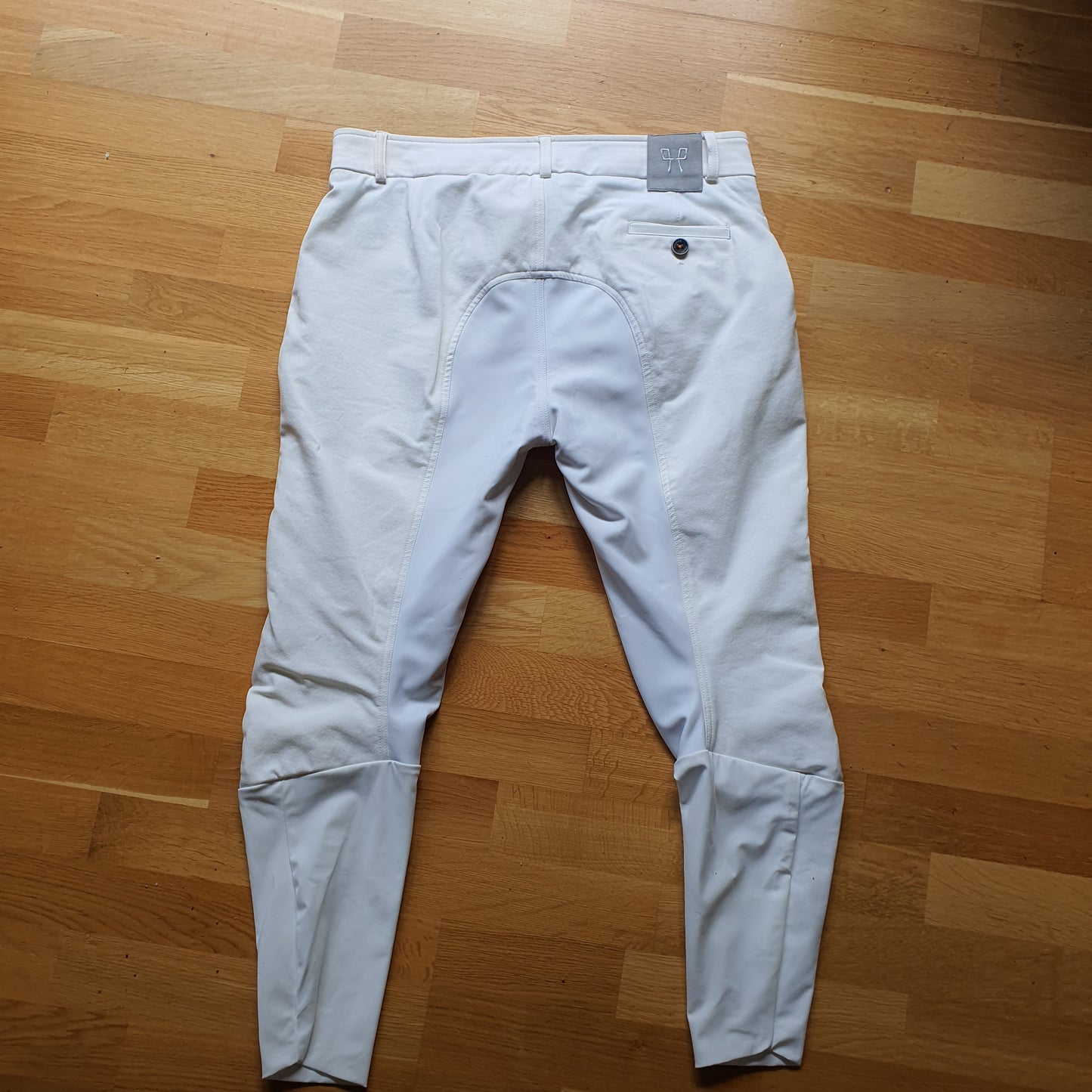 Horse Pilot mens white breeches size M - 34"