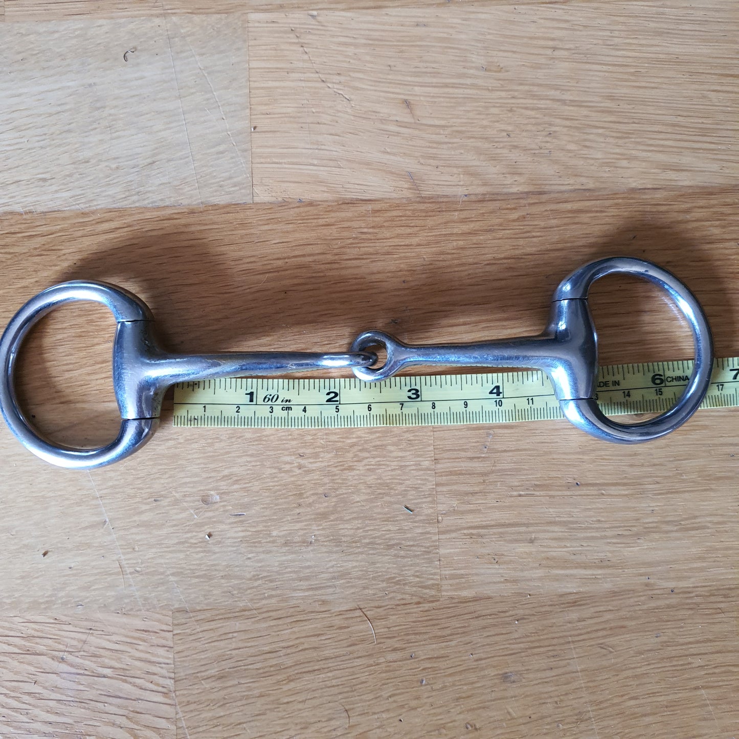 Stainless steel single jointed eggbutt snaffle bit