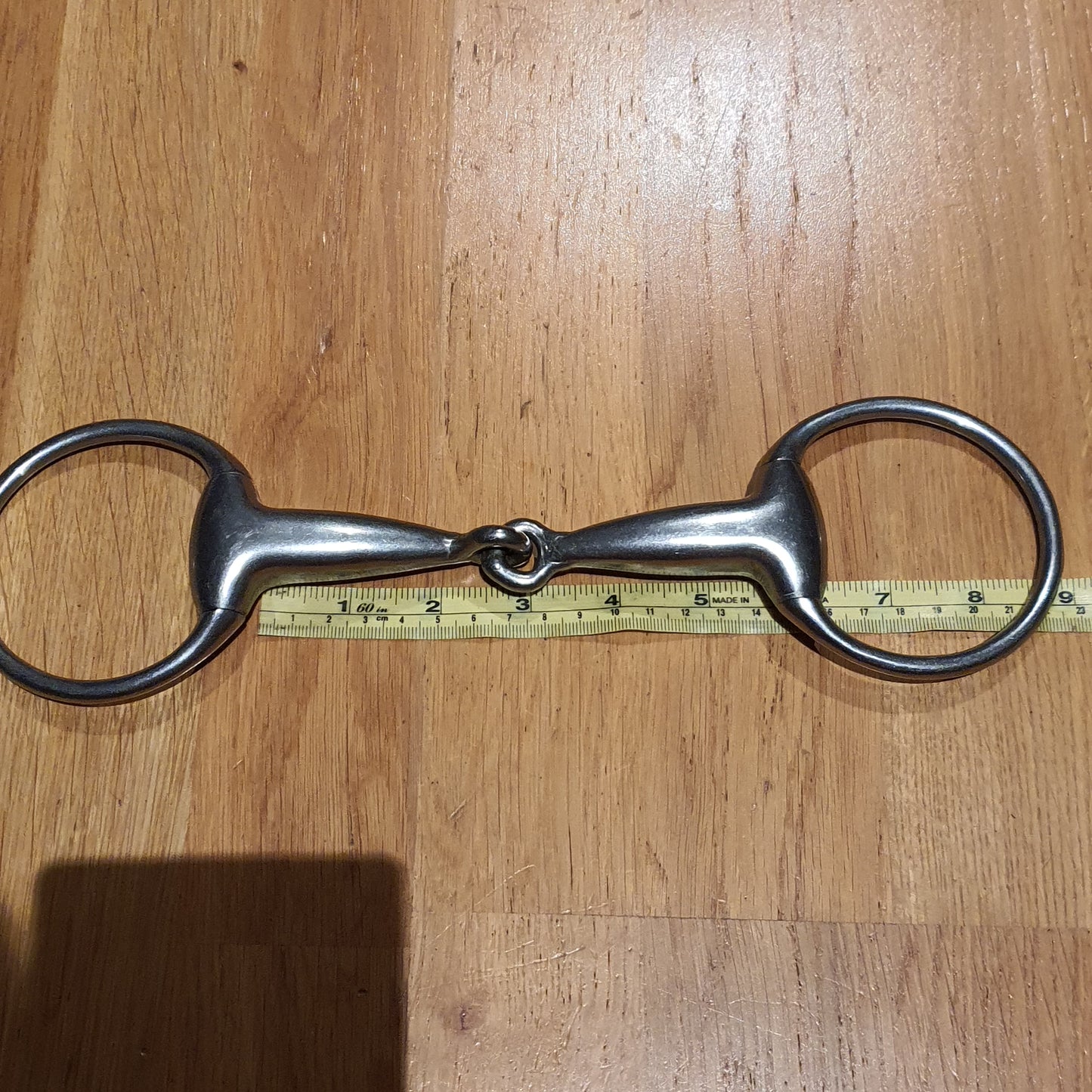 Stainless steel single jointed eggbutt snaffle bit