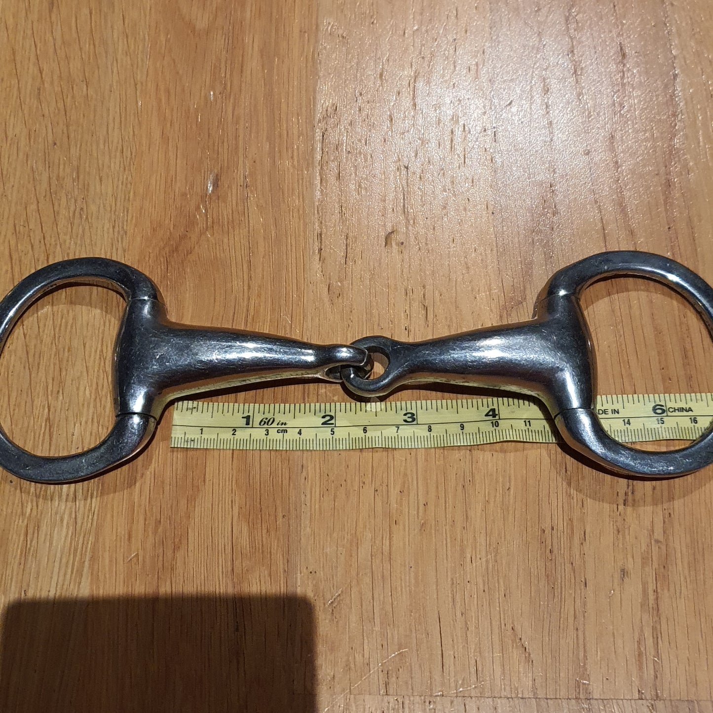 Stainless steel single jointed eggbutt snaffle bit