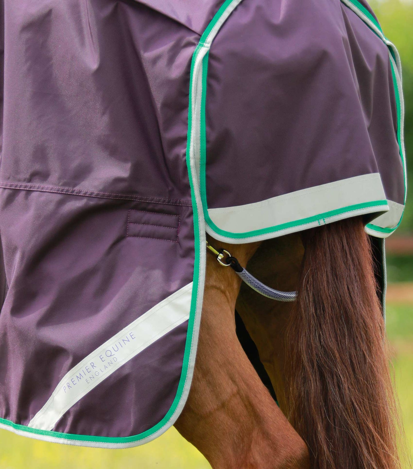 Premier Equine Buster 200g Turnout Rug with Snug Fit Neck Cover
