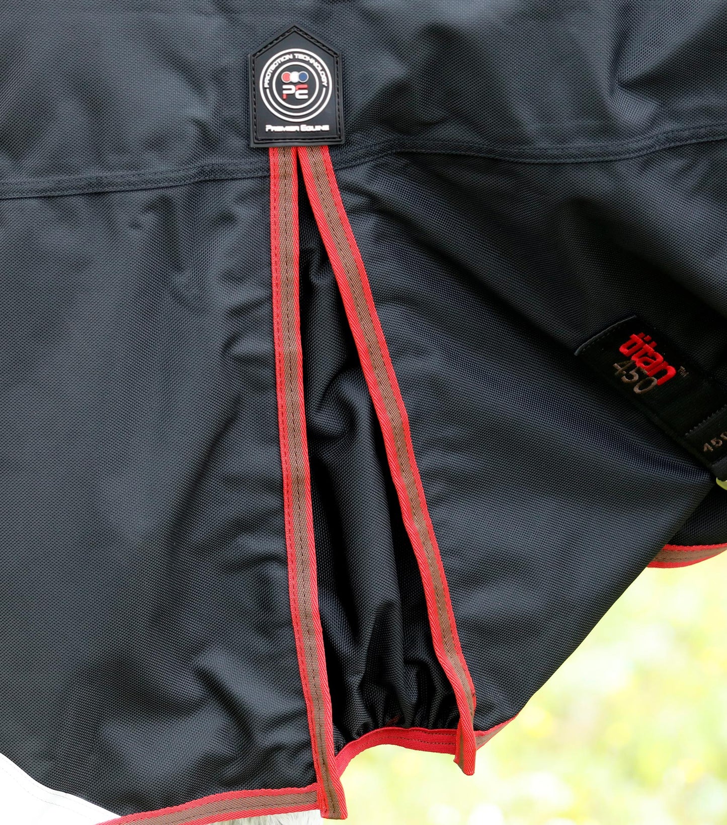 Premier Equine Titan 450g Turnout Rug with Snug fit detachable Neck Cover