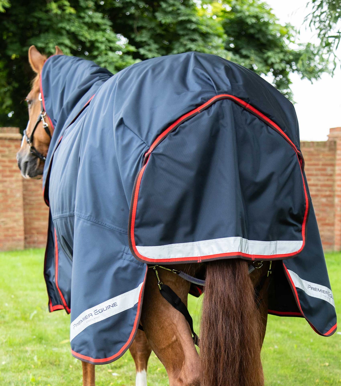 Premier Equine Buster 420g Turnout Rug with Classic Neck Cover
