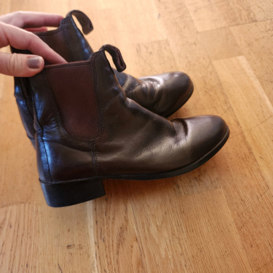 Dublin brown leather kids short jodhpur boots size EU 36.5