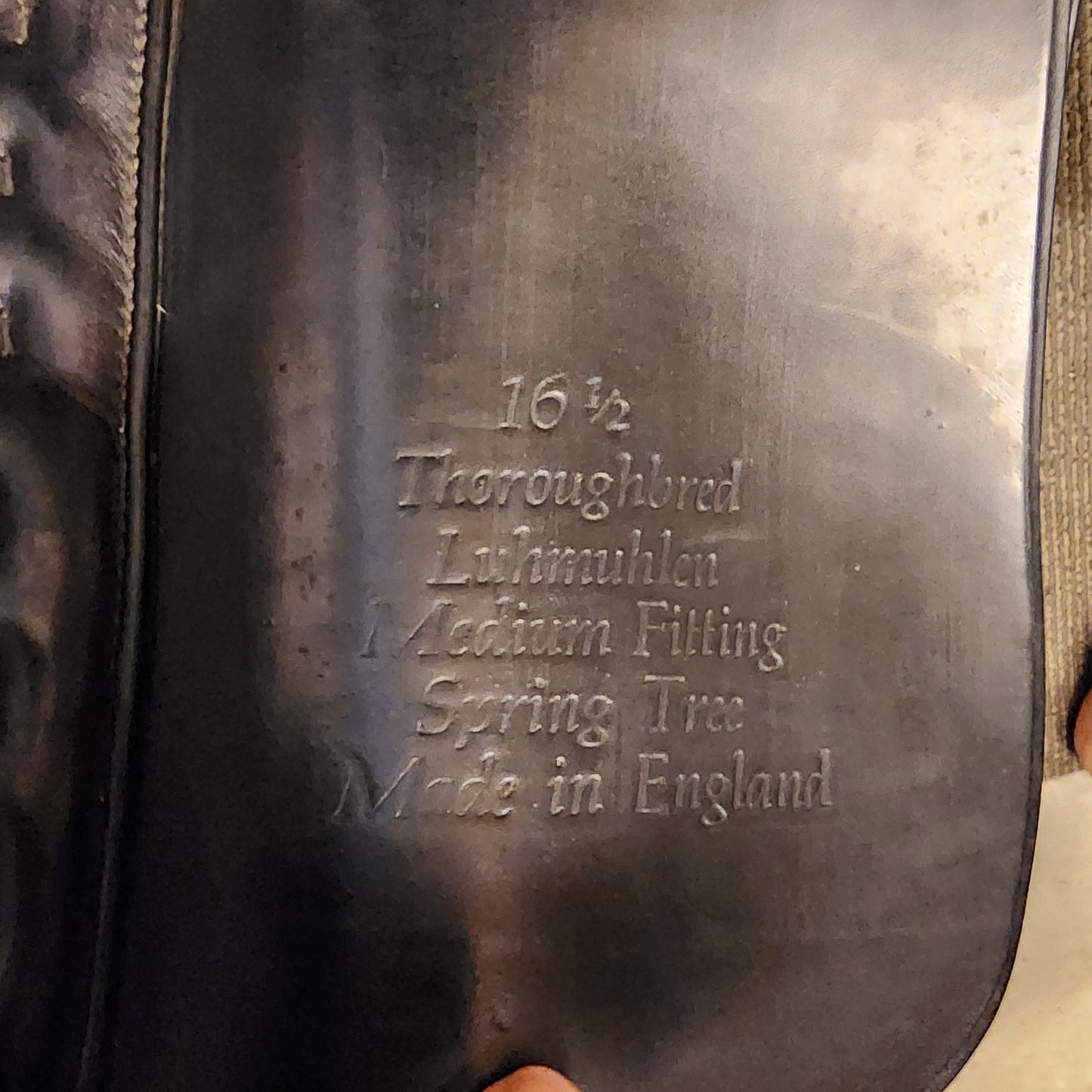 Thoroughbred black leather dressage saddle 16.5", medium gullet