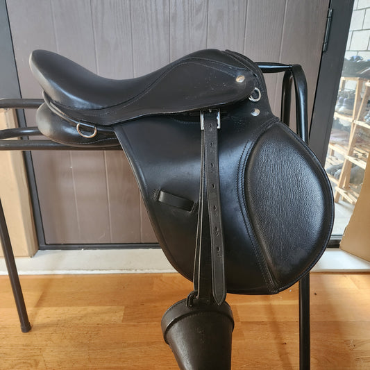 Black leather pony GP/Jump saddle 14", wide