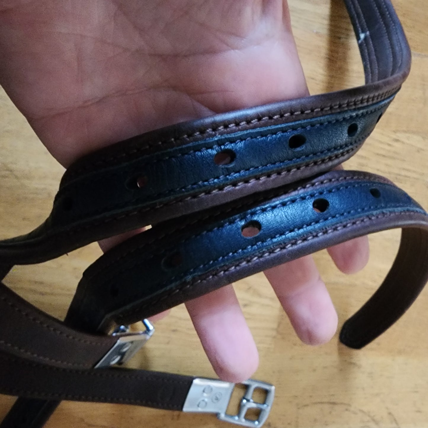 Bates brown stirrup leathers, 137cm. Pre-loved, excellent condition.