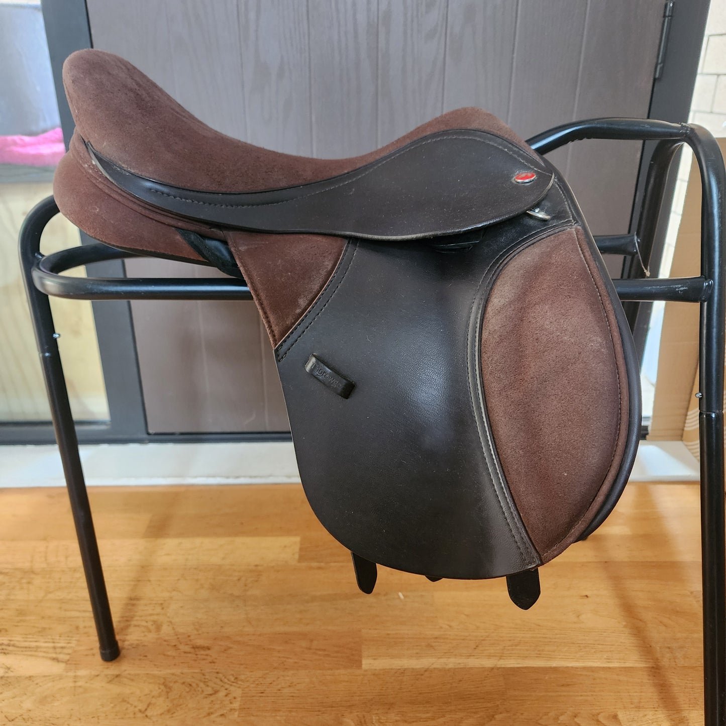 Thorowgood brown 15" pony GP saddle. Interchangeable gullet