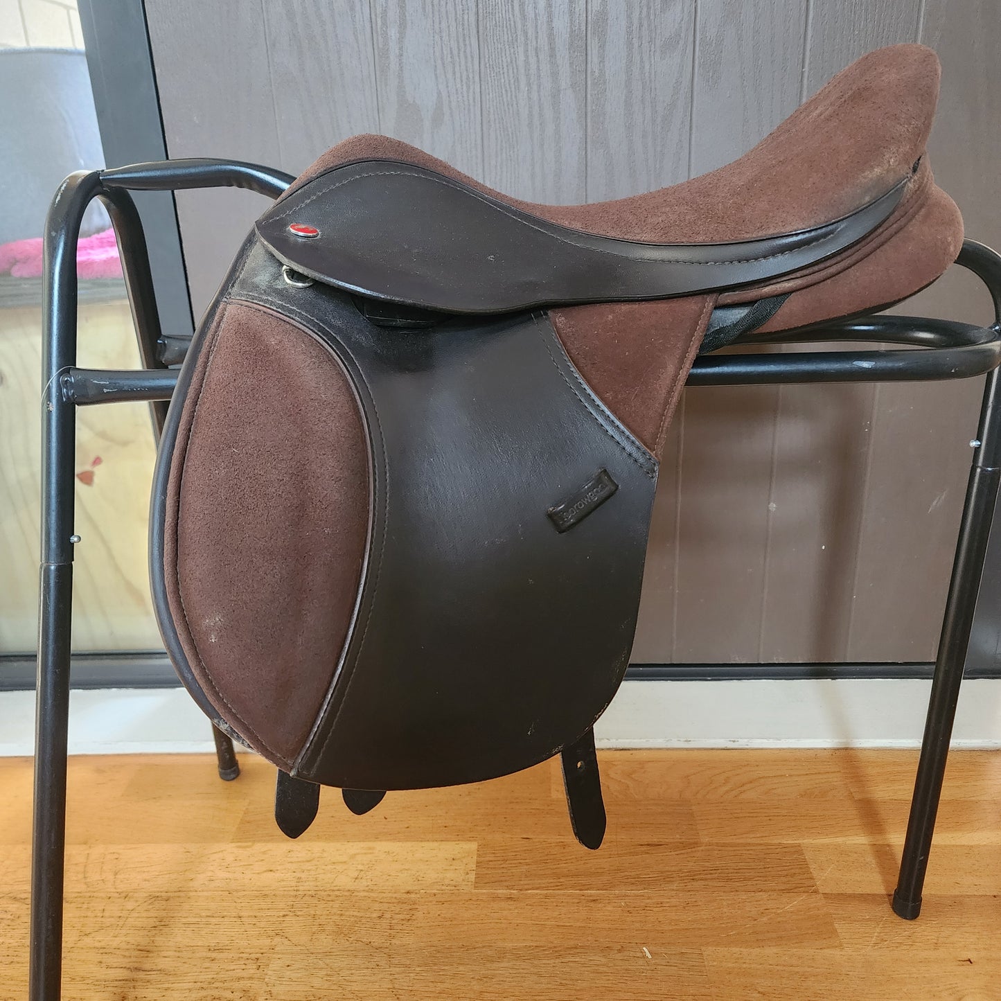 Thorowgood brown 15" pony GP saddle. Interchangeable gullet