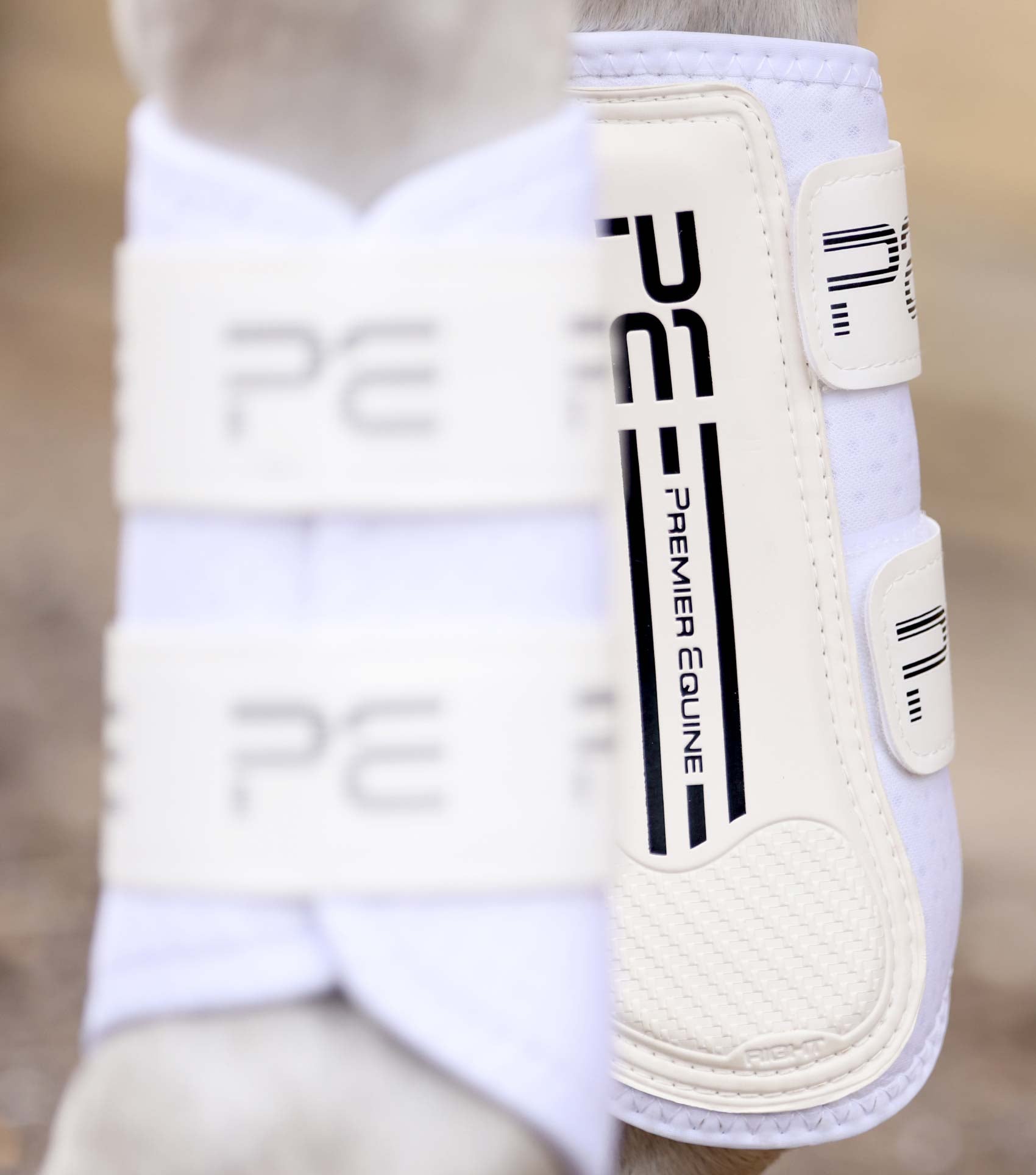 Description:Air velox single locking brushing boots_Colour:White_Position:2