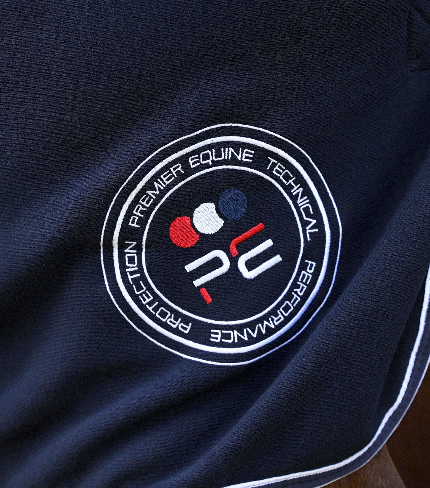 Description:Airtech horse cooler rug_Colour:Navy_Position:4