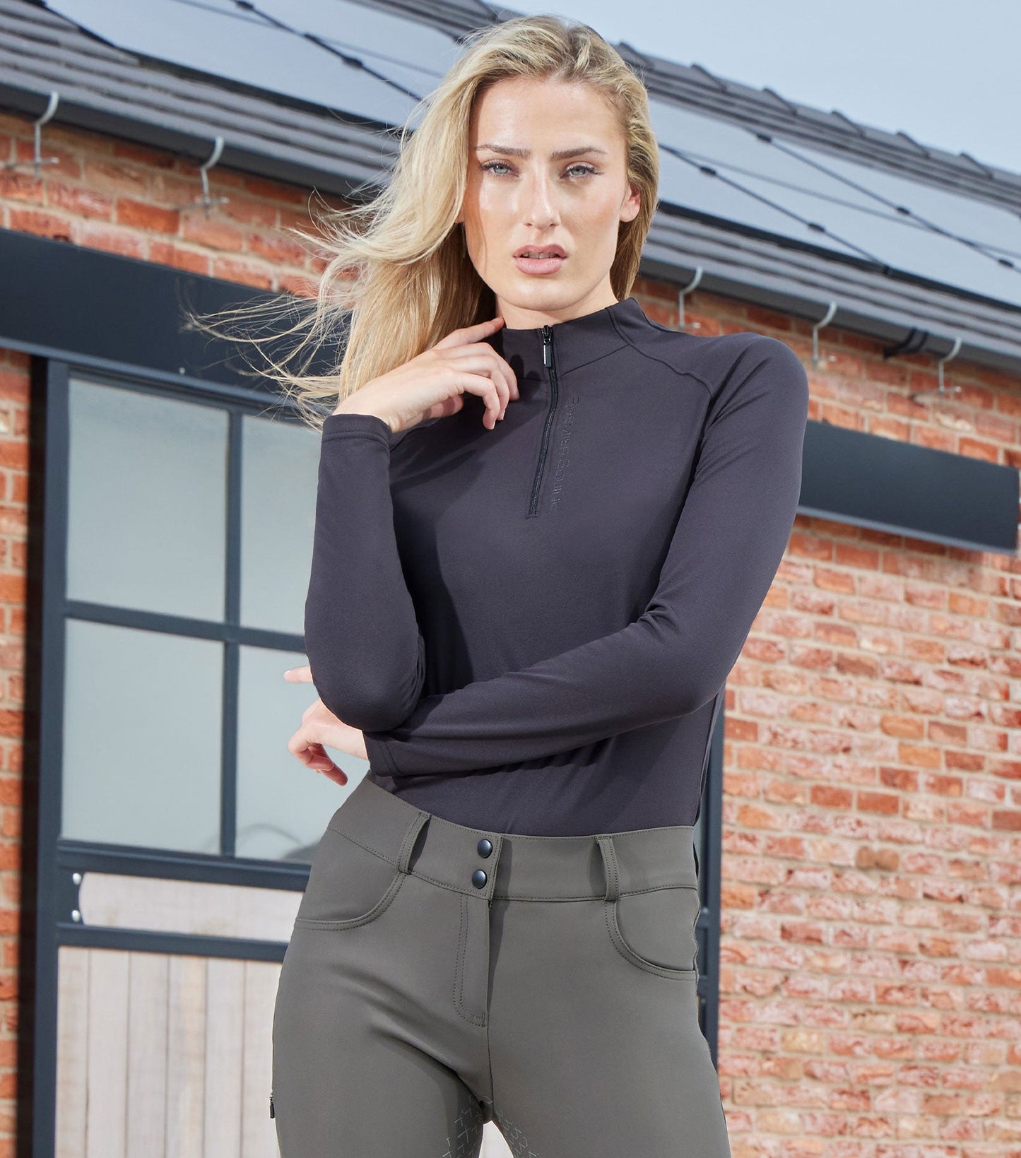 Description:Elixir Long Sleeve Base Layer_Colour:Black_Position:2