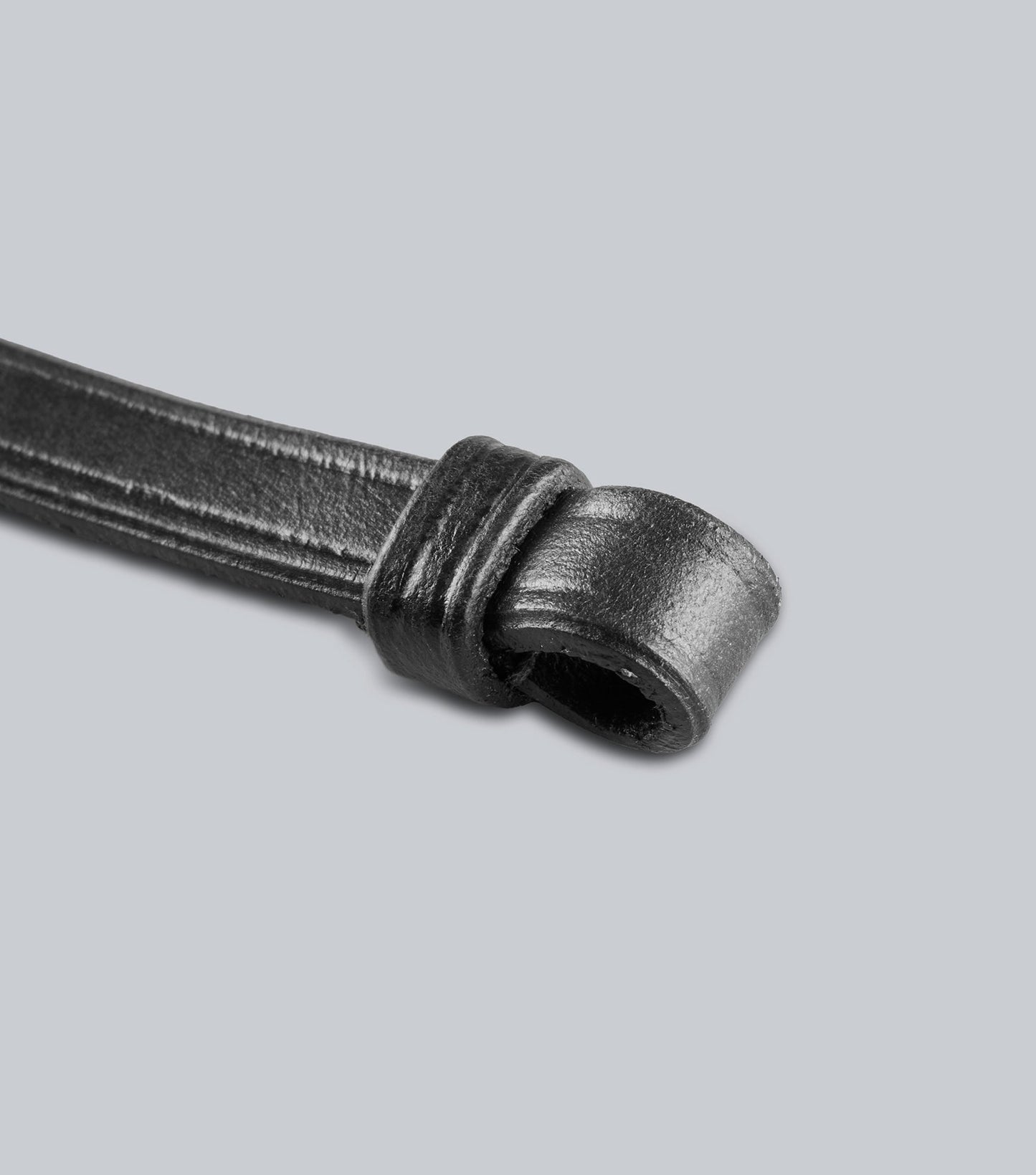 Description:Flat Lip Strap_Colour:Black_Position:4