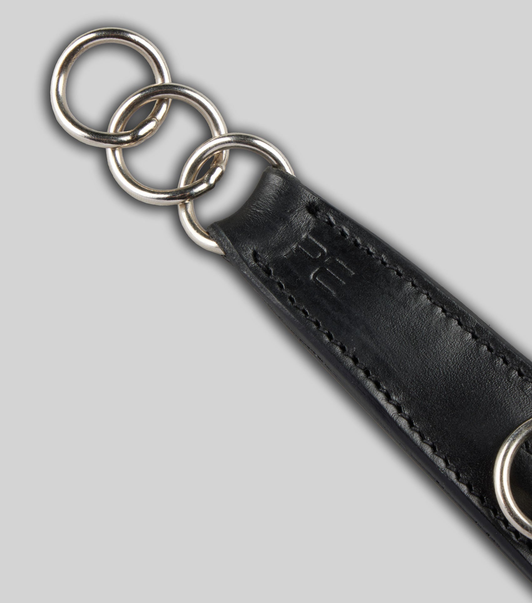 Description:Leather Curb Strap_Colour:Black_Position:4