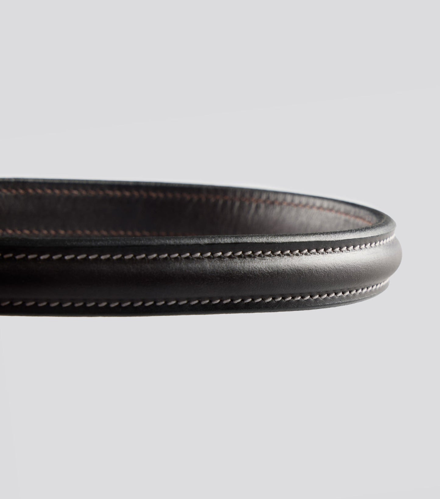 Description:Raised browband for raised jumping bridle_colour:dark havana_position:5