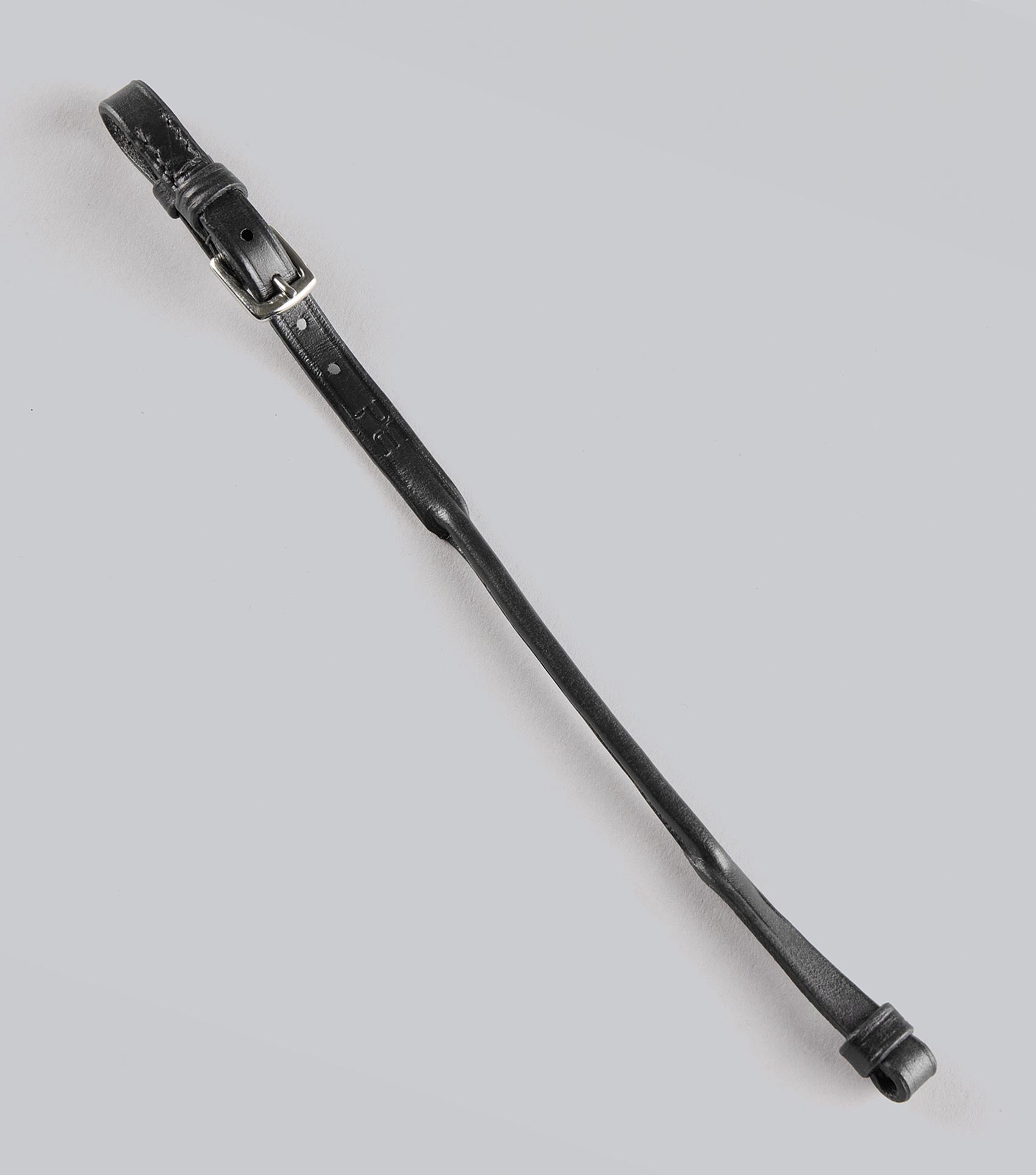 Description:Round-Lip-Strap-Black_Position:1