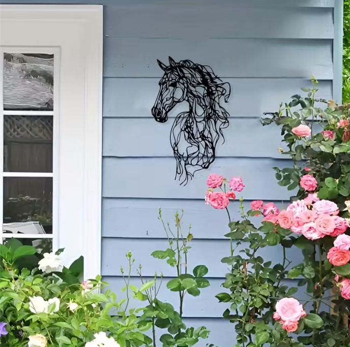 Horse metal wall art - 50cm tall