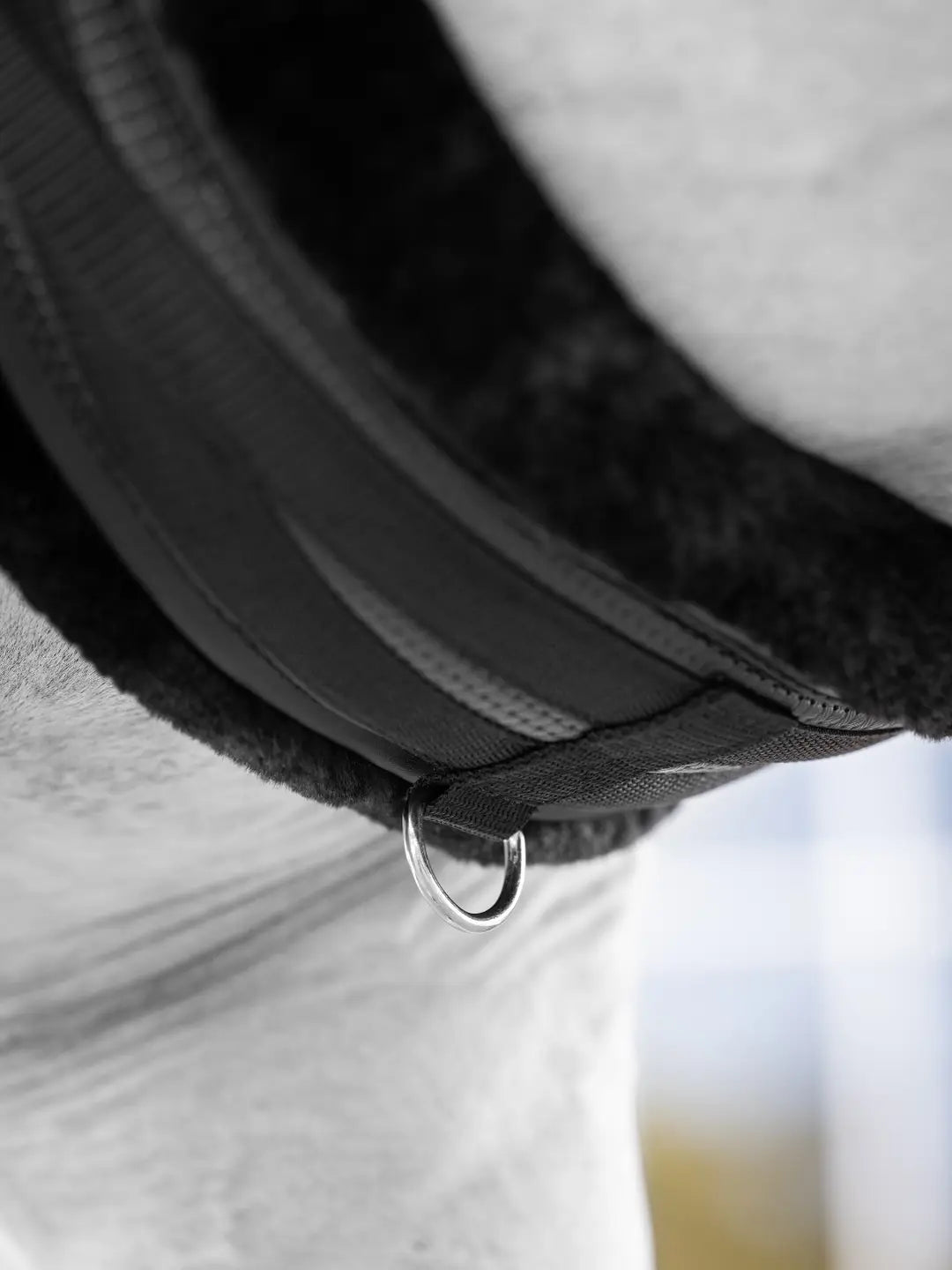 Le Mieux Fleece Lined Anatomic Girth Black, Black, 50" (127cm). Brand new!