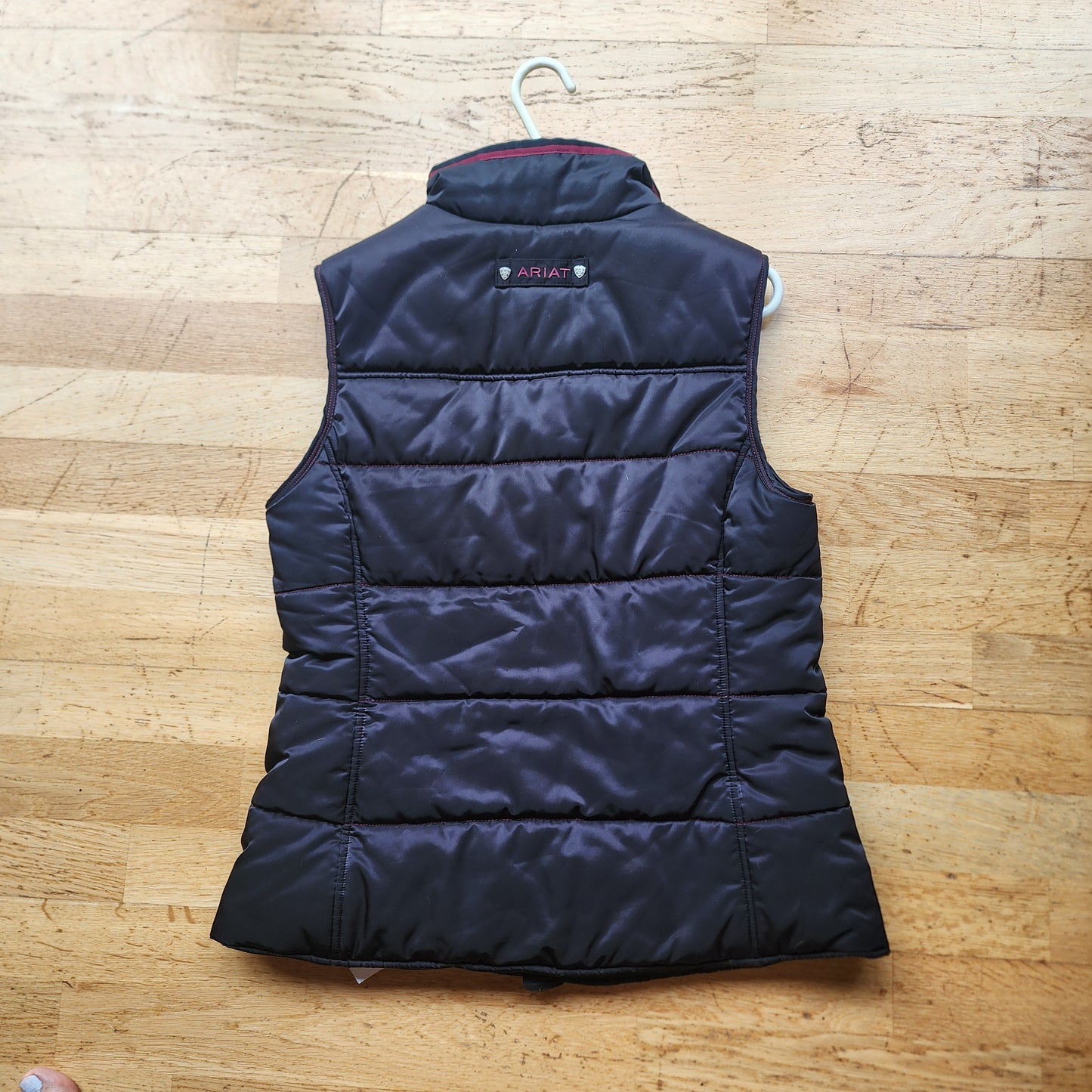 Ariat vest, Size M, black, pre-loved