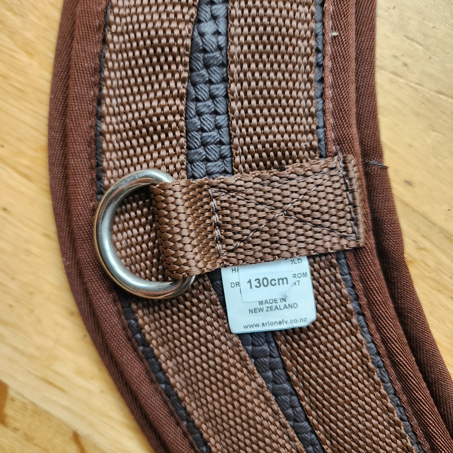 Cavallino AirTech shoulder relief girth, 130cm, brown. Brand new!