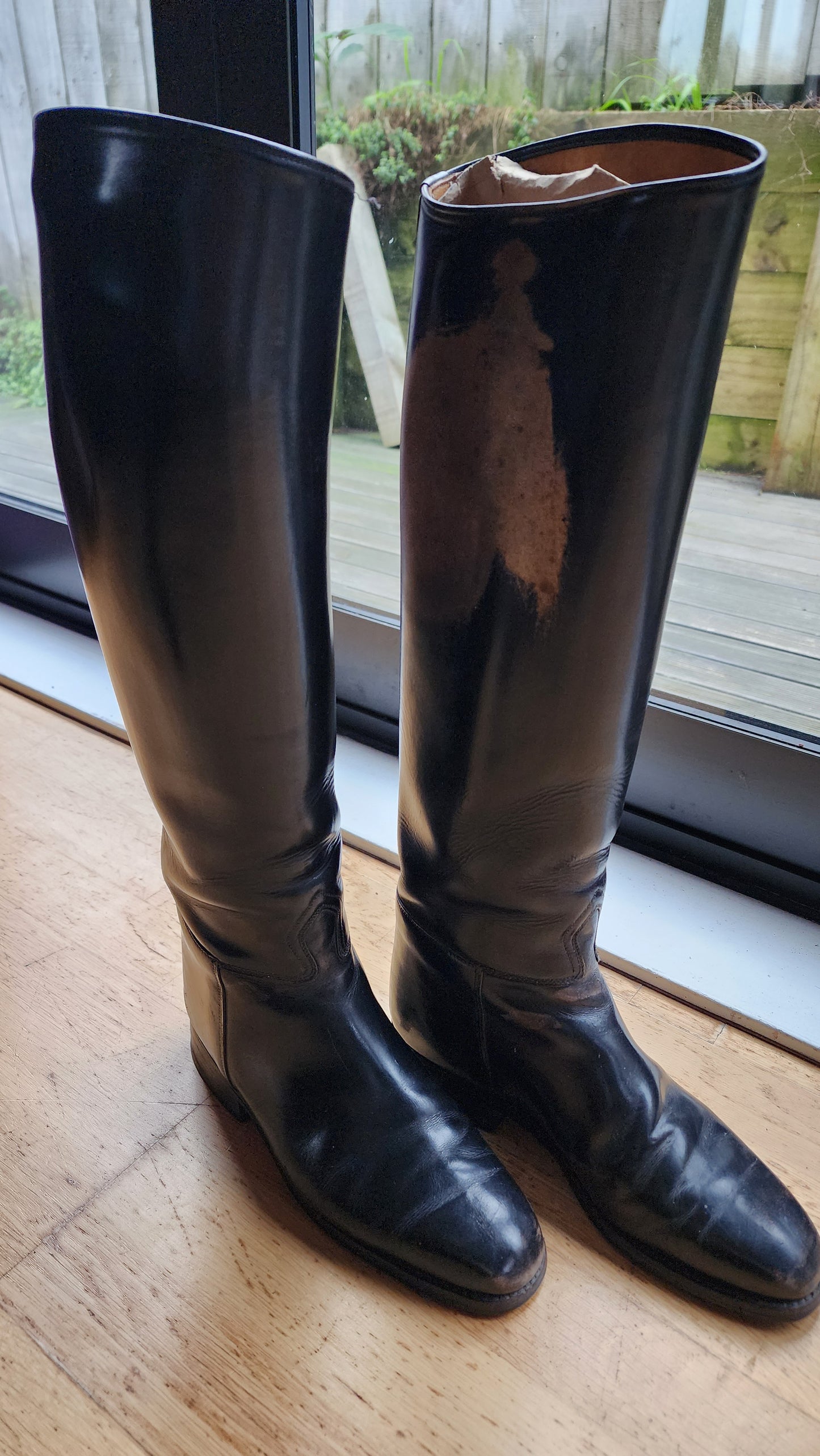 Konigs black long leather dressage / Showing riding boots size 38. Pre loved