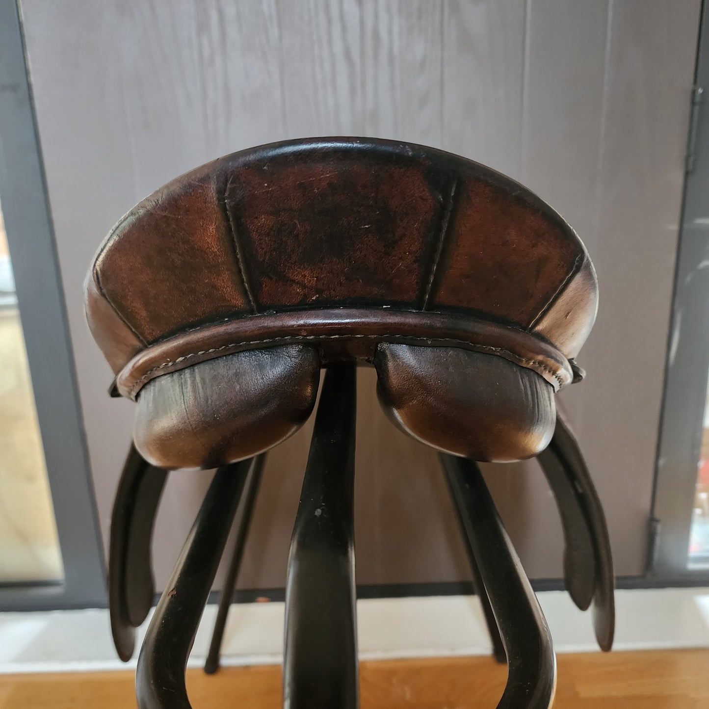 Bates brown leather pony show saddle 15", wide