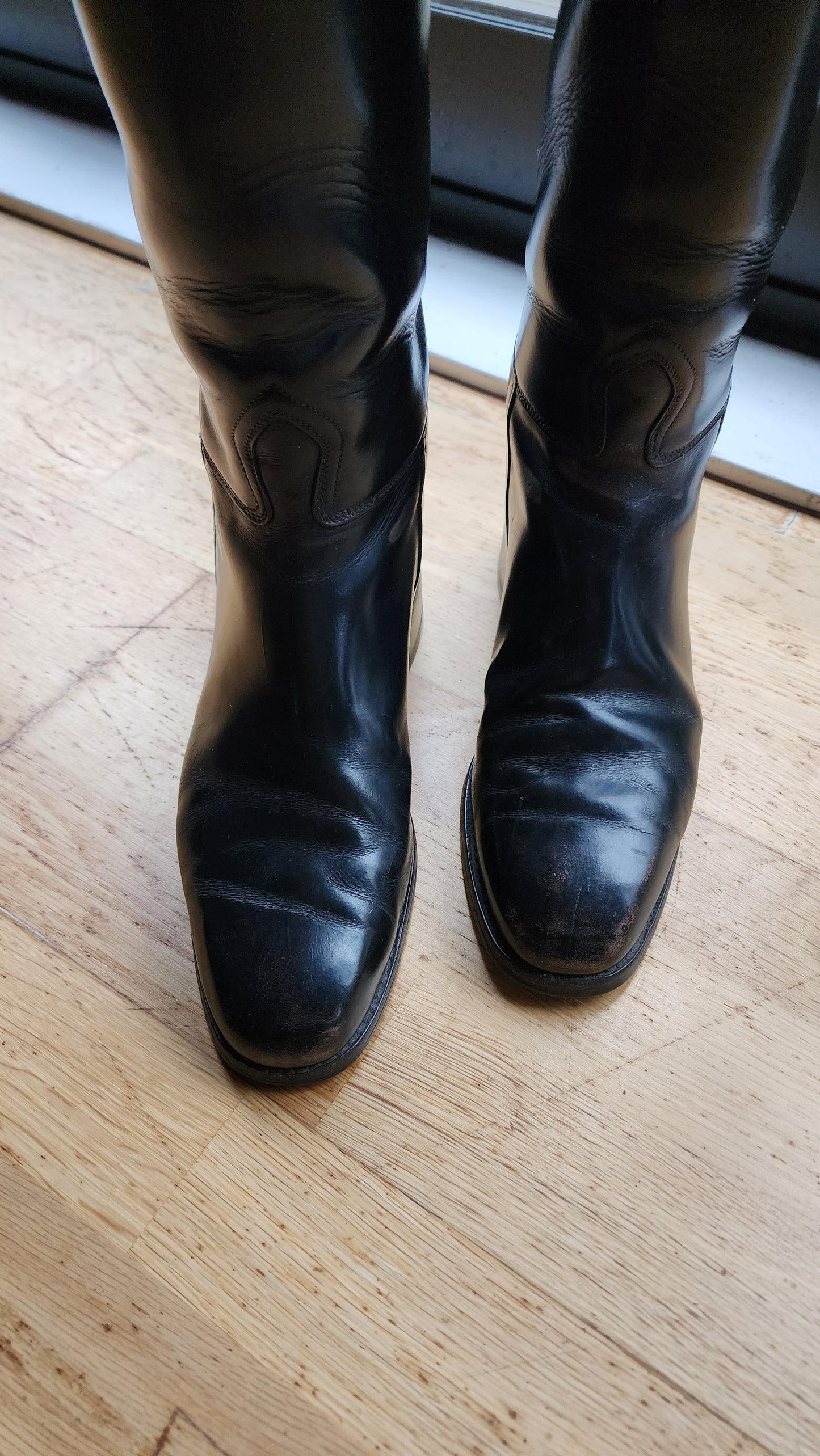 Konigs black long leather dressage / Showing riding boots size 38. Pre loved