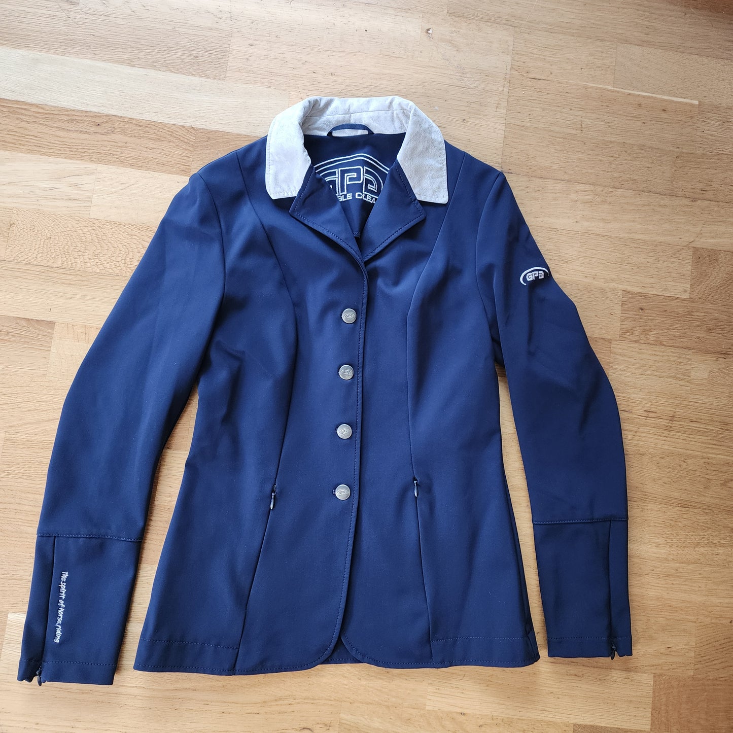 GPA navy Show Jacket ladies size 6 / girls age 12