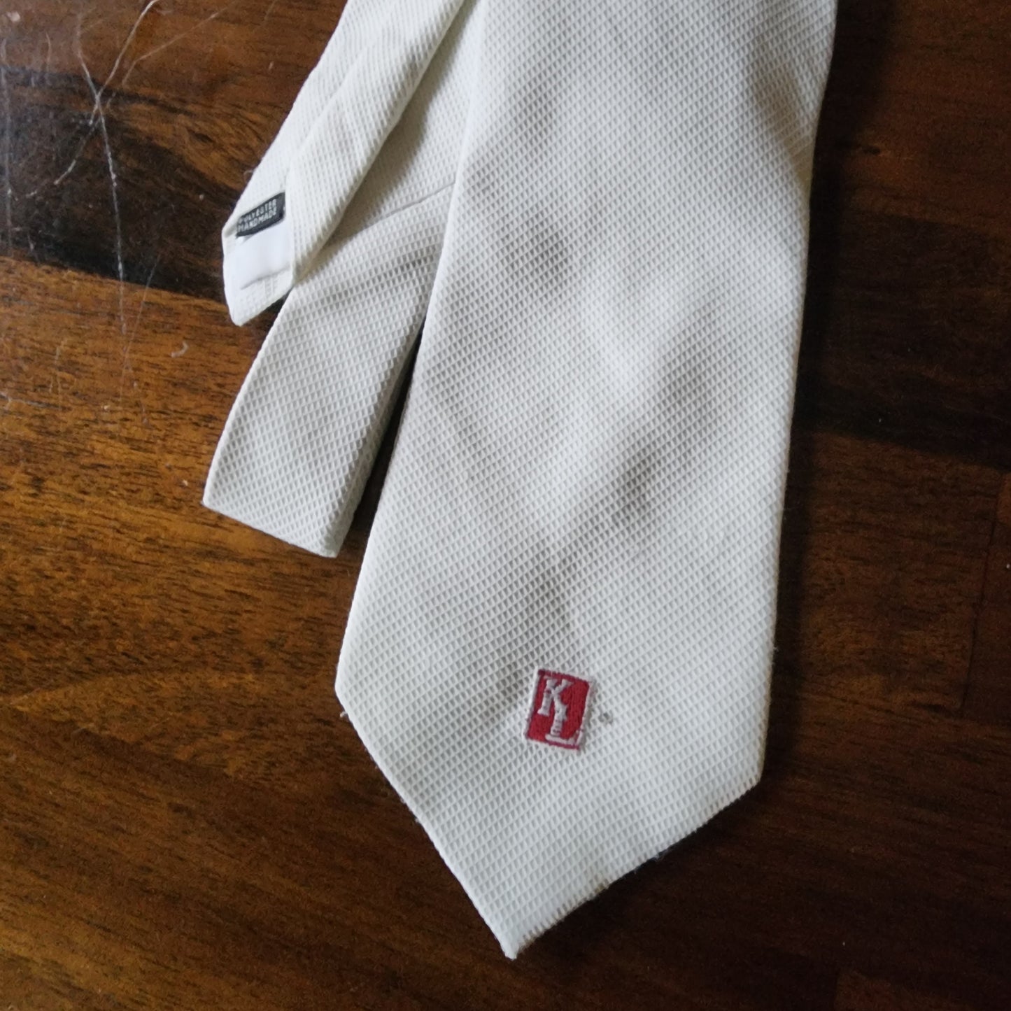 Kingsland mens white show tie