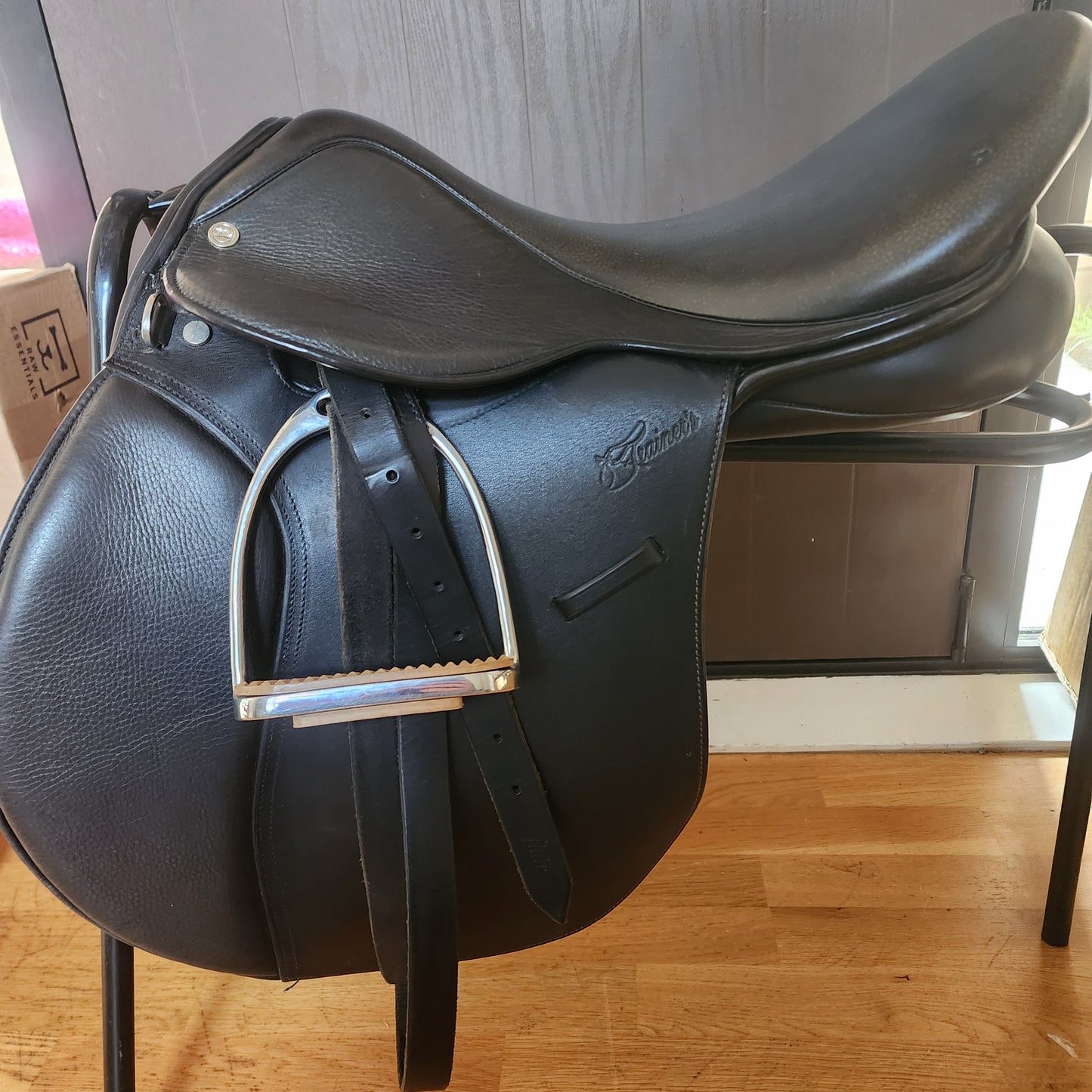 Trainers Cross Country GP black leather saddle 17.5", wide