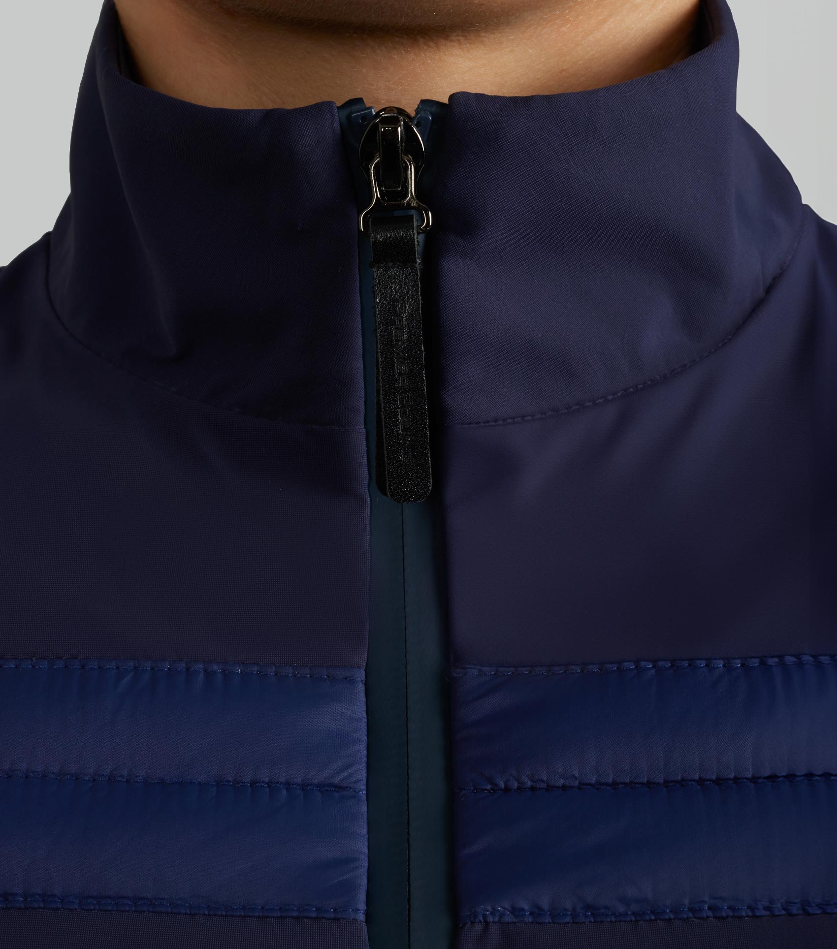 Description:Vivace Lightweight Training Jacket_Colour:French Navy_Position:4