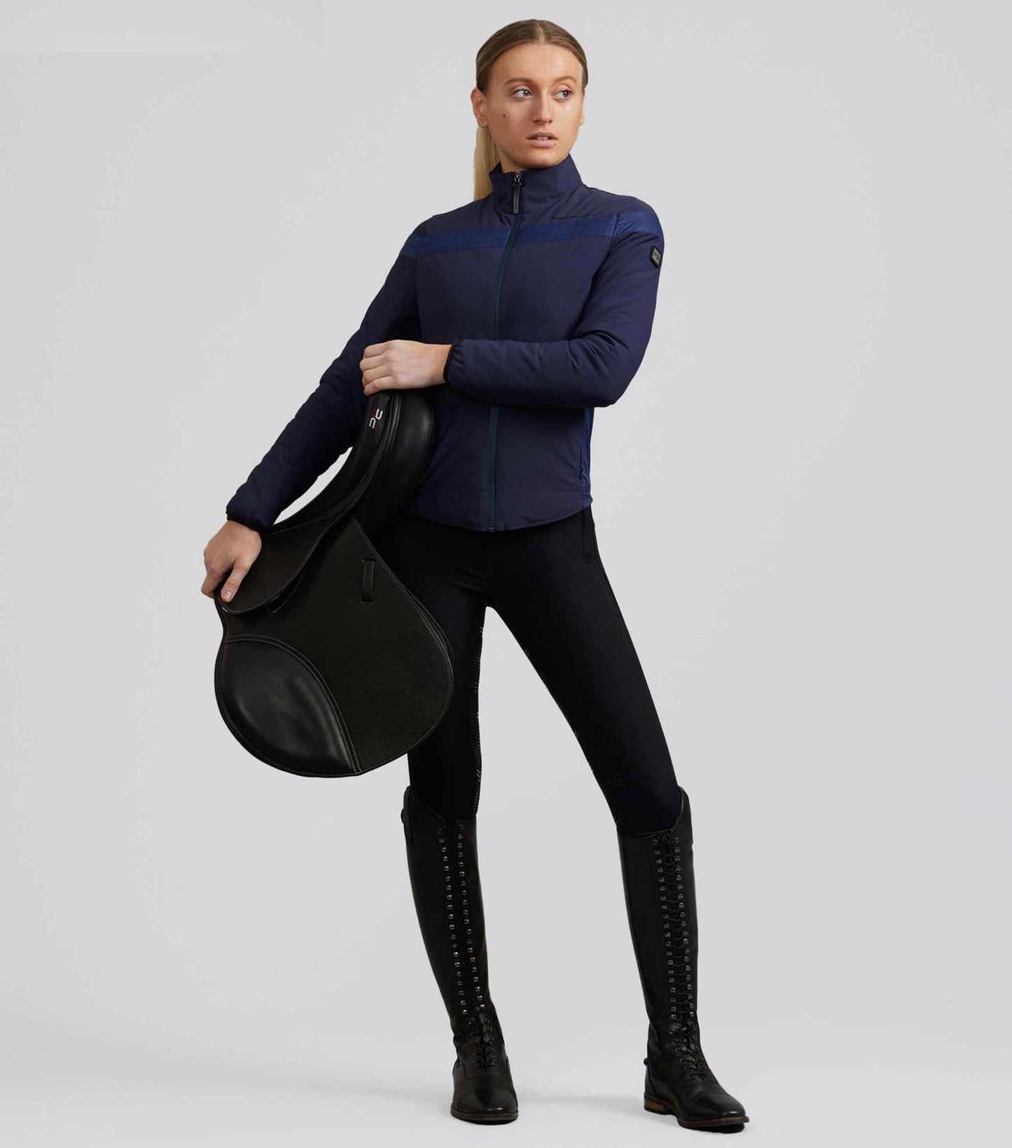 Description:Vivace Lightweight Training Jacket_Colour:French Navy_Position:6