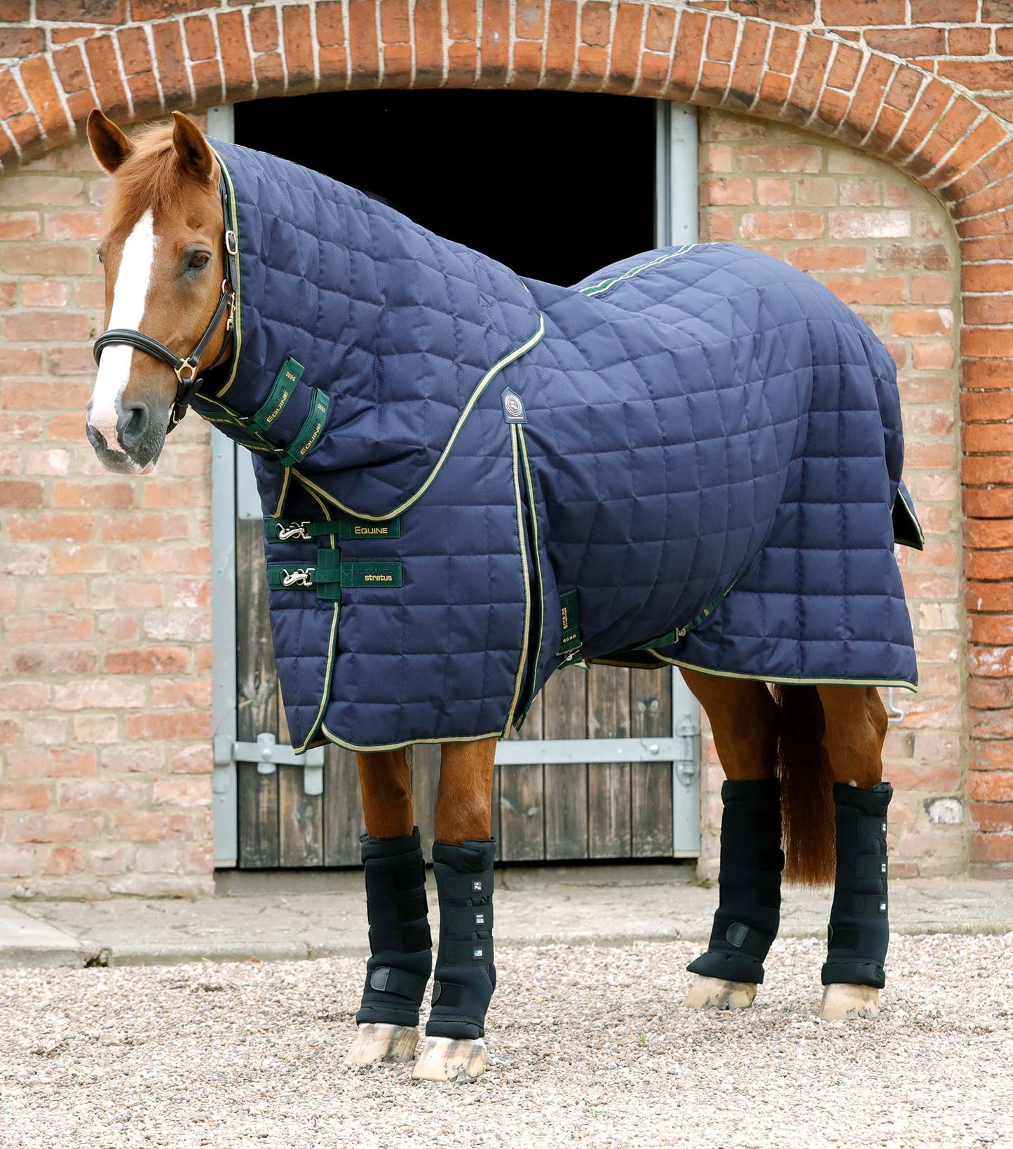 Premier Equine Lucanta 450g Stable Rug with Neck Cover